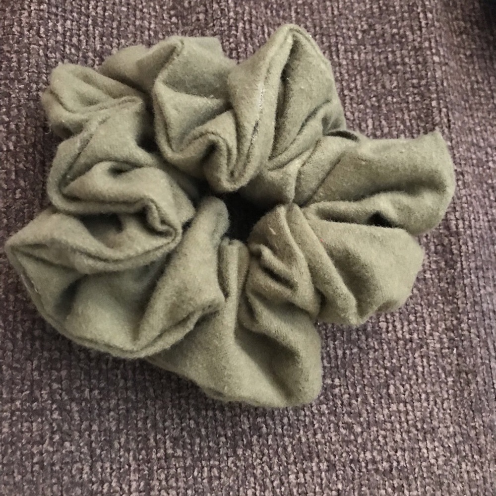 Jumbo VSCO scrunchie